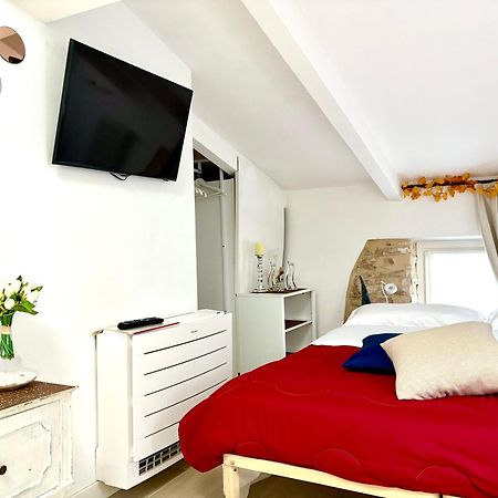 פסקיארה דל גארדה Dimora Di Charme Rooms & Apartments מראה חיצוני תמונה