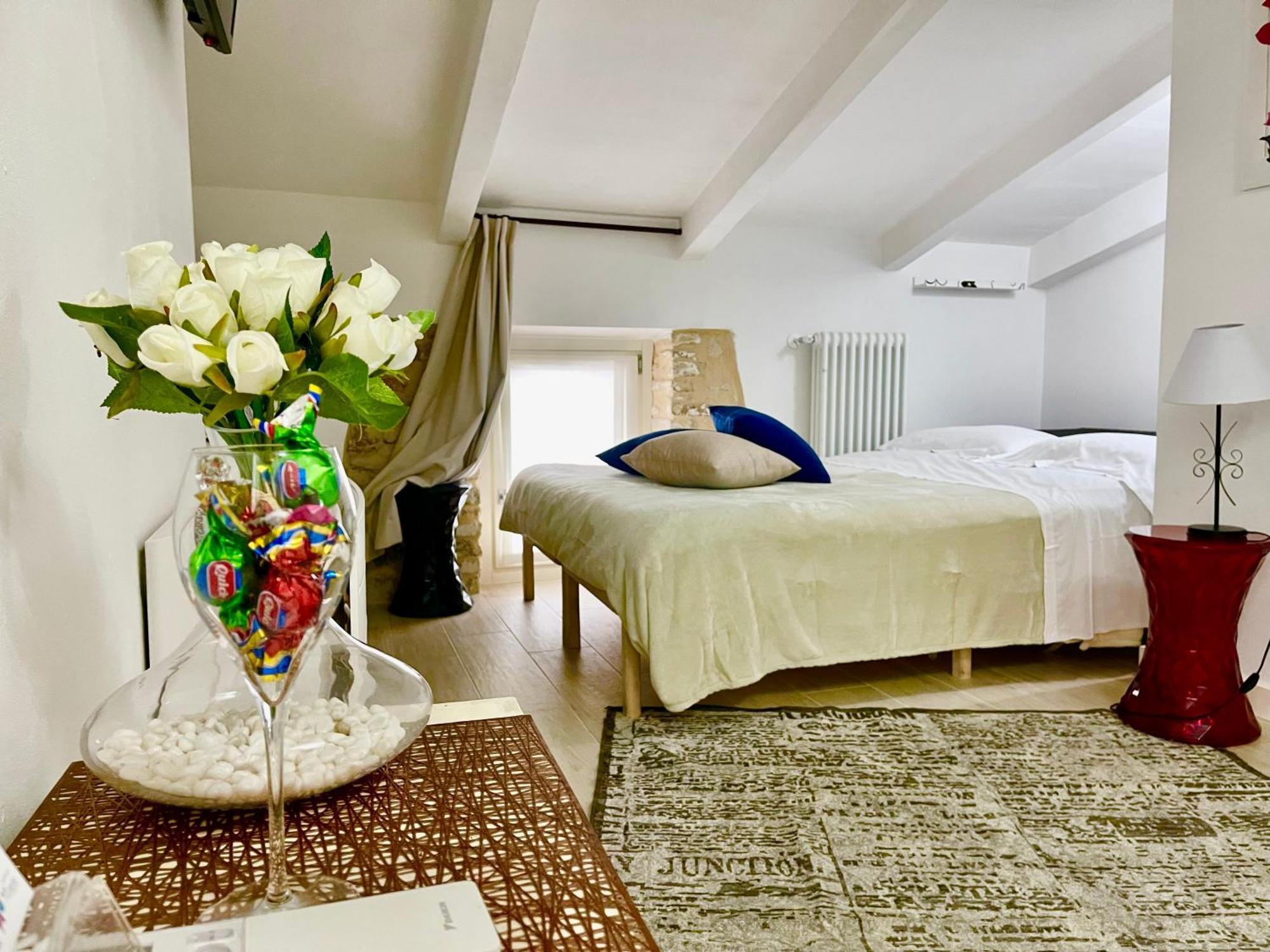 פסקיארה דל גארדה Dimora Di Charme Rooms & Apartments מראה חיצוני תמונה